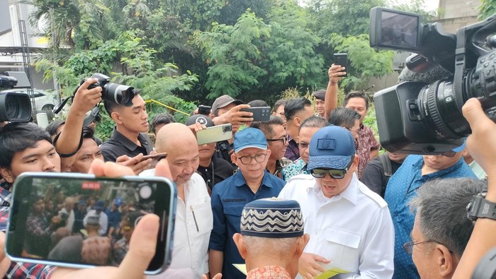 Menteri ATR Nusron Wahid cek cluster Setia Mekar Bekasi/Sekar Aqillah - detikcom