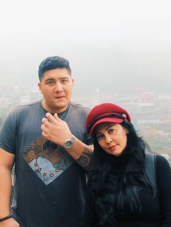 Meriam Bellina Meriam Bellina dan anak
