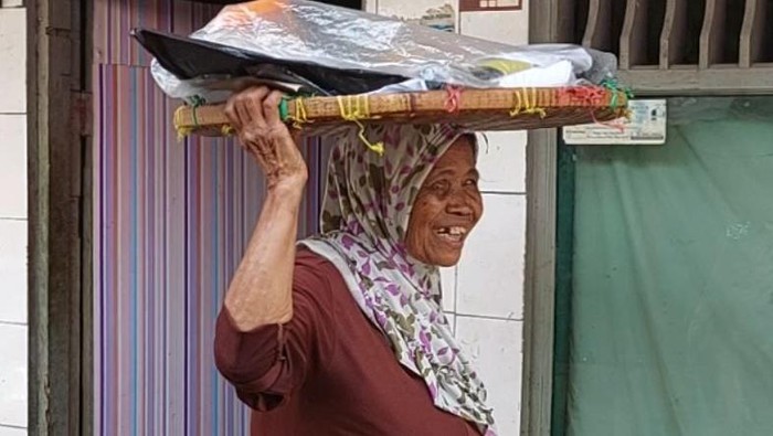Nenek Tami