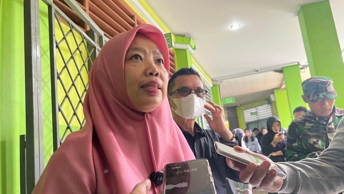 Pelajar SMKN 1 Depok demo karena terancam tidak bisa mengikuti Seleksi Nasional Tingkat Berprestasi (SNBP). Kepala SMKN 1 Depok, Lusi Triana, buka suara mengenai hal itu. (dok Istimewa)