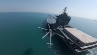 Garda Revolusi Iran telah menerima dan mulai mengoperasikan kapal pertama negara itu yang mampu meluncurkan pesawat tak berawak (drone) dan helikopter di laut, kantor berita Tasnim melaporkan informasi ini pada Kamis (6/2).  