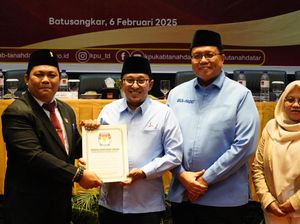KPU Tetapkan Eka Putra-Ahmad Fadly sebagai Bupati-Wabup Tanah Datar Terpilih