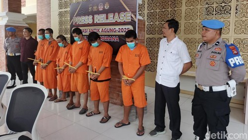 Pers release pengangkapan pengedar narkoba di Mapolres Jembrana, Jumat (7/2/225). (I Putu Adi Budiastrawan/detikBali)