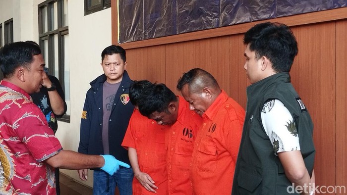 Polres Metro Jakarta Pusat menggelar konferensi pers terkait kasus pegawai KPK gadungan yang melibatkan oknum ASN Pemprov NTT.