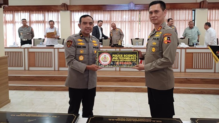 Proses Hibah Renovasi Kantor Pusat Penelitian dan Publikasi Ilmiah