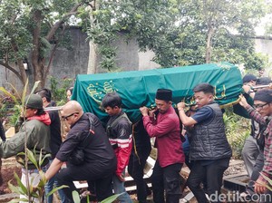 Jabar Hari Ini: Kepergian Kang Gobang Preman Pensiun
