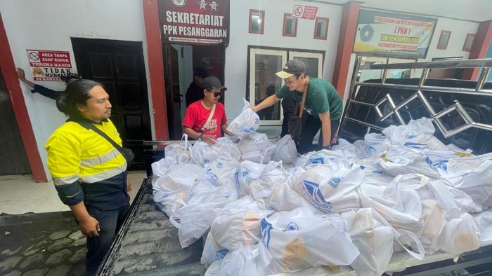 PT BSI salurkan bantuan untuk lansia Banyuwangi