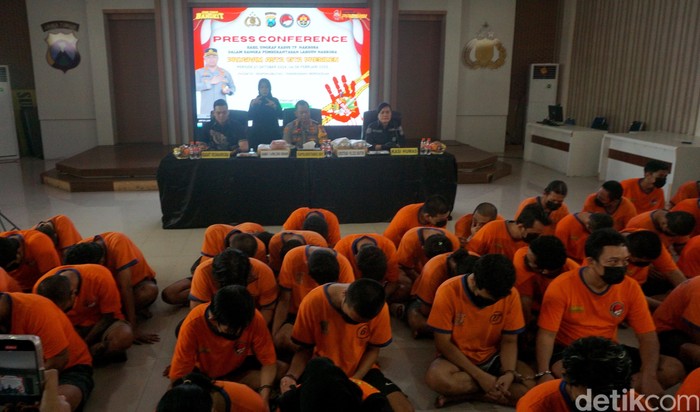 Rilis ungkap kasus narkoba Polrestabes Surabaya