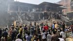 Rumah Bapak Pendiri Bangladesh Hancur Dibakar Massa