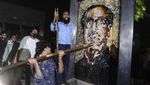 Rumah Bapak Pendiri Bangladesh Hancur Dibakar Massa