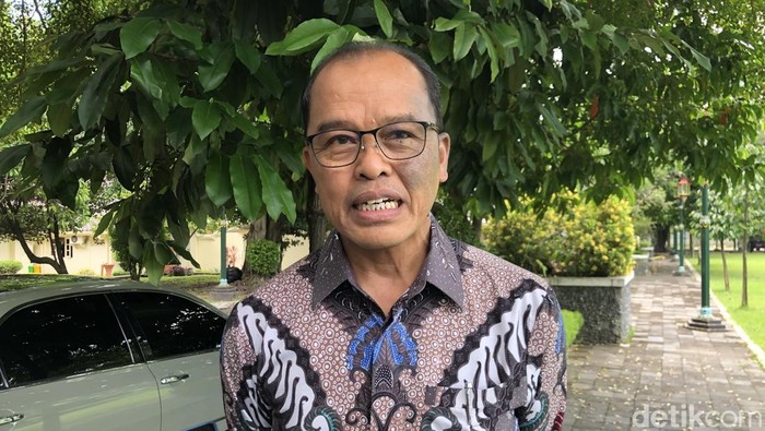 Sekda DIY Beny Suharsono saat ditemui wartawan di Kompleks Kepatihan, Kota Jogja, Jumat (7/2/2025).