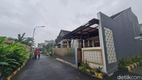 Begini suasana di Cluster Setia Mekar Residence, Tambun Selatan, Kabupaten Bekasi, Jawa Barat, Jumat (7/2/2025). Cluster Setia Mekar Residence 2 merupakan perumahan yang berada di Tambun Selatan, Bekasi.