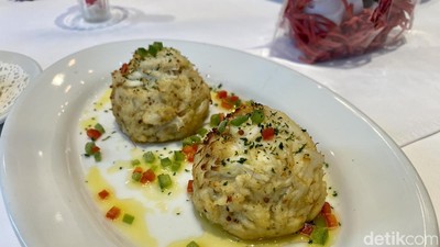 Makan Malam Valentine Spesial dengan Lobster hingga Steak Filet di Sini