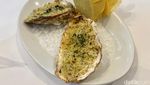Makan Malam Valentine Spesial dengan Lobster hingga Steak Filet di Sini
