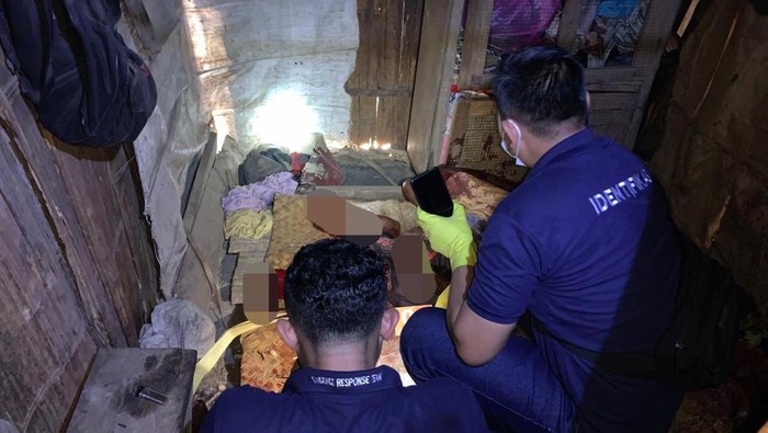 Tim Inafis di lokasi pembacokan terhadap istri hingga tewas di Desa Nunutapi, Kecamatan Polen, Kabupaten TTS, NTT. (Dok. Polres TTS).