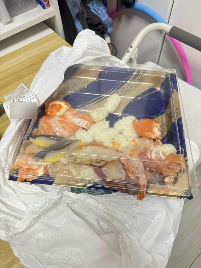 Kacau! Pesanan Sushi Online Pelanggan Ini Berantakan Total