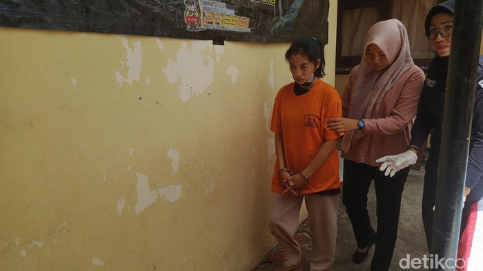SY tersangka pencurian emas 20 gram ditangkap polisi
