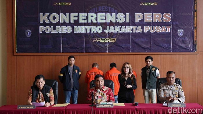 Kasat Reskrim Polres Metro Jakarta Pusat, AKBP Muhammad Firdaus memberikan keterangan saat konferensi pers di Polres Jakarta Pusat, Jumat (7/2/2025).