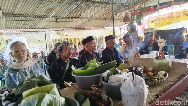 Tradisi Babarit di Pangandaran
