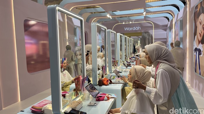Wardah Colourverse di Main Atrium Senayan City (7/2/2025).