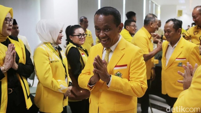 Kelakar Bahlil soal Gas Saat Mik Berdengung di Rakernas Golkar