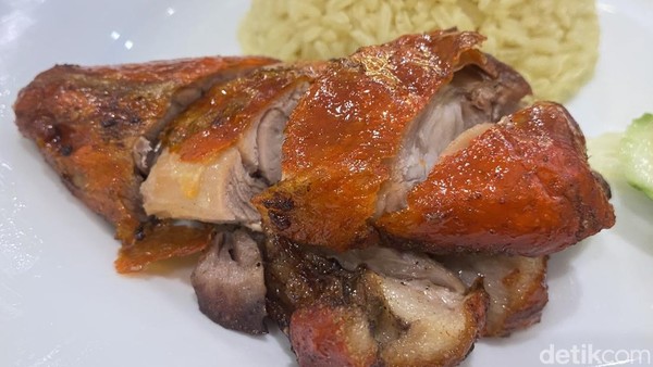 Gurih Juicy! Nasi Hainam Bebek Panggang Ini Ada di Bekasi