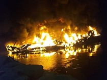 Video Kapal Terbakar di Dermaga Ancol: 1 Tewas, 6 Luka Bakar