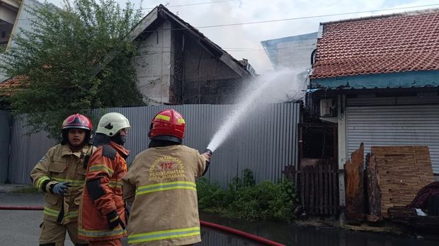 Kebakaran Rumah di Kota Surabaya