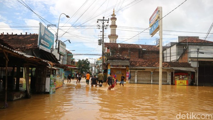 Kondisi banjir di Desa Mejobo, Kudus, Sabtu (8/2/2025).