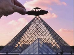 Kreatif! Fotografer Ini Menyatukan Kertas dengan Landmark Terkenal