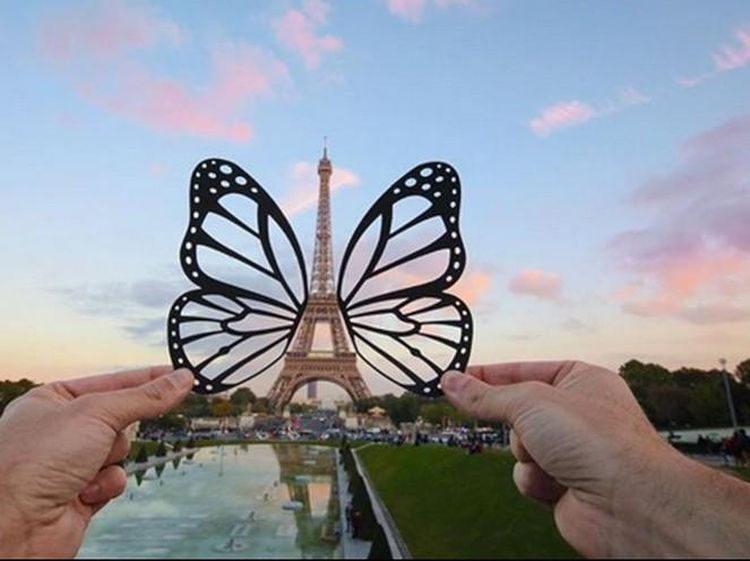 Kreatif! Fotografer Ini Menyatukan Kertas dengan Landmark Terkenal