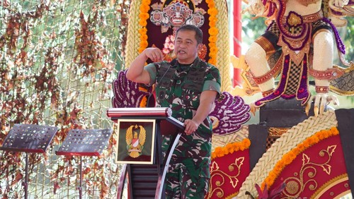 KSAD Jenderal TNI Maruli Simanjuntak saat kunjungan di Makorem 163/Wirasatya, Denpasar, Bali, Sabtu (8/12/2025). (Dok Pendam 9/ Udayana).