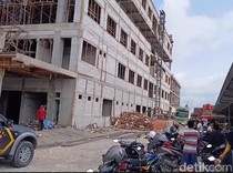 Lift Crane Proyek RS PKU Muhammadiyah Blora Jatuh, 3 Pekerja Tewas!