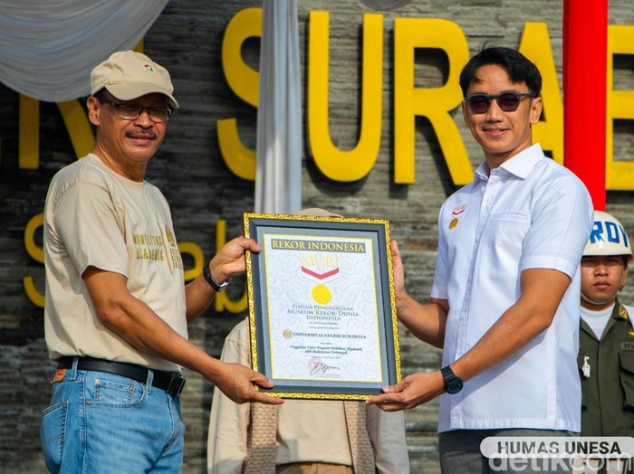 Mahasiswa Unesa Pecahkan Rekor MURI 9.270 Karya Inovasi