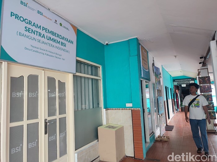 Masjid Besar Al Hidayah Masjid Besar Al Hidayah Bedugul Bali, Jejak Toleransi di Tepian Danau Beratan