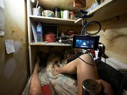 Potret Kontrakan Super Sempit di Hong Kong, Bikin Miris