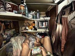 Potret Kontrakan Super Sempit di Hong Kong, Bikin Miris