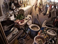 Potret Kontrakan Super Sempit di Hong Kong, Bikin Miris