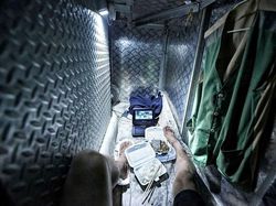 Potret Kontrakan Super Sempit di Hong Kong, Bikin Miris