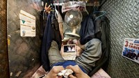 Ukurannya sangat sempit. Foto: Benny Lam via Bored Panda