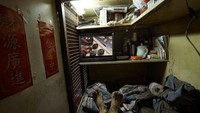 Toilet sekaligus dapur menjadi satu. Foto: Benny Lam via Bored Panda