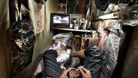 Hanya muat untuk satu orang. Foto: Benny Lam via Bored Panda