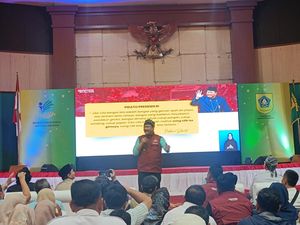Mensos Gus Ipul Ungkap Anggaran untuk Bansos di Jabar Capai Rp 14 T