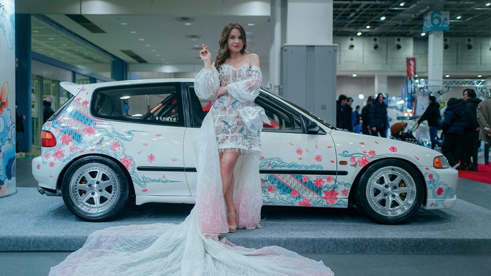 Modifikasi Honda Civic Estilo EG6 bertema batik di Osaka Auto Messe 2025.