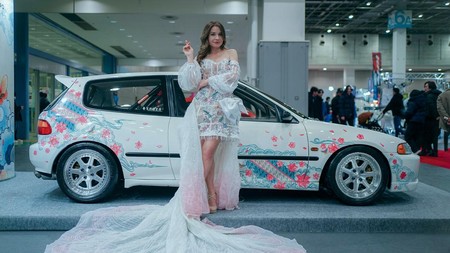 Saat Batik Nongkrong di Pameran Otomotif Osaka Auto Messe 2025, Heboh!