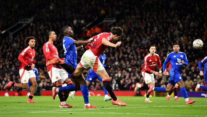 Soccer Football - FA Cup - Fourth Round - Manchester United v Leicester City - Old Trafford, Manchester, Britain - February 7, 2025 Manchester Uniteds Harry Maguire scores their second goal REUTERS/Peter Powell     TPX IMAGES OF THE DAY