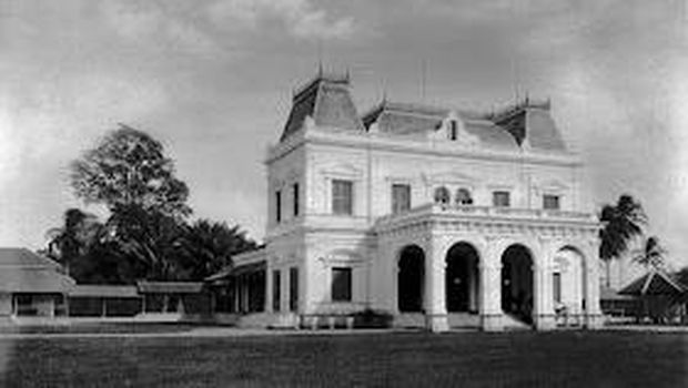 Penampakan rumah Residen Sumatera Timur di masa kolonial Belanda. (Dok. Istimewa)