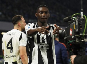 Vlahovic Tersisih Seiring Mencuatnya Kolo Muani