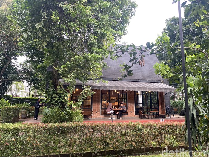 Rene Cafe, kafe di Jakarta Timur yang punya suasana Puncak