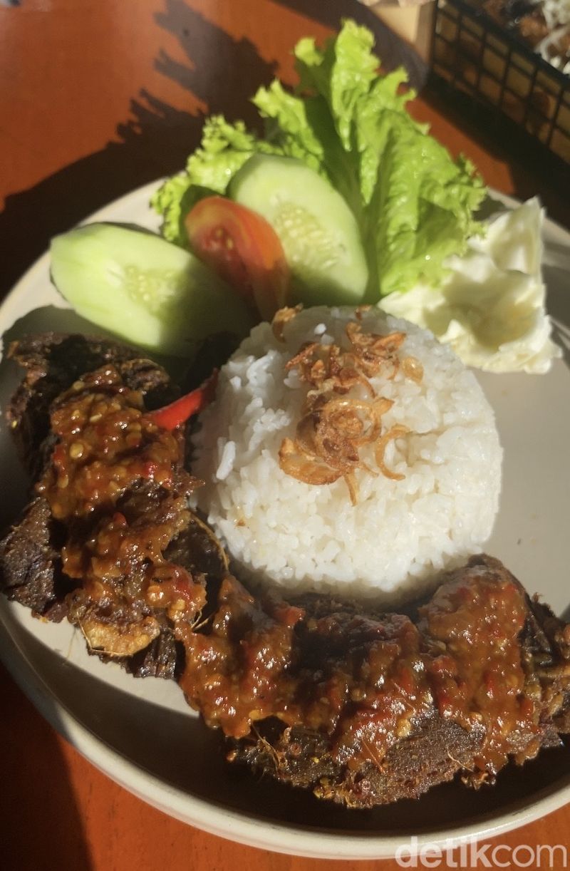 Rene Cafe, kafe di Jakarta Timur yang punya suasana Puncak